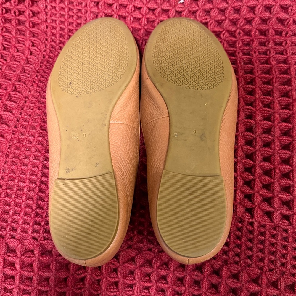 Tory Burch Peach/Tan Leather Logo Ballet Flats - Picture 3 of 3
